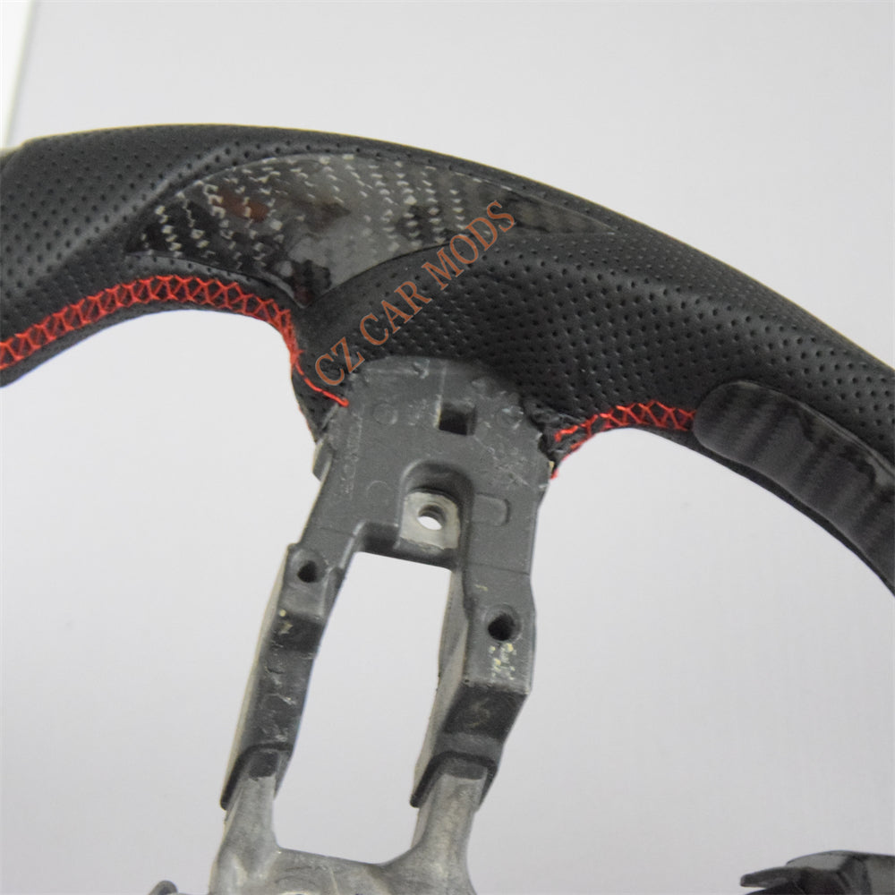 Customized Black Perforated Leather Carbon Fiber Steering Wheel Auto Accessory For Honda Civic 11th GEN Honda Civic 11th GEN 2022 2023 2024 Remanufactured