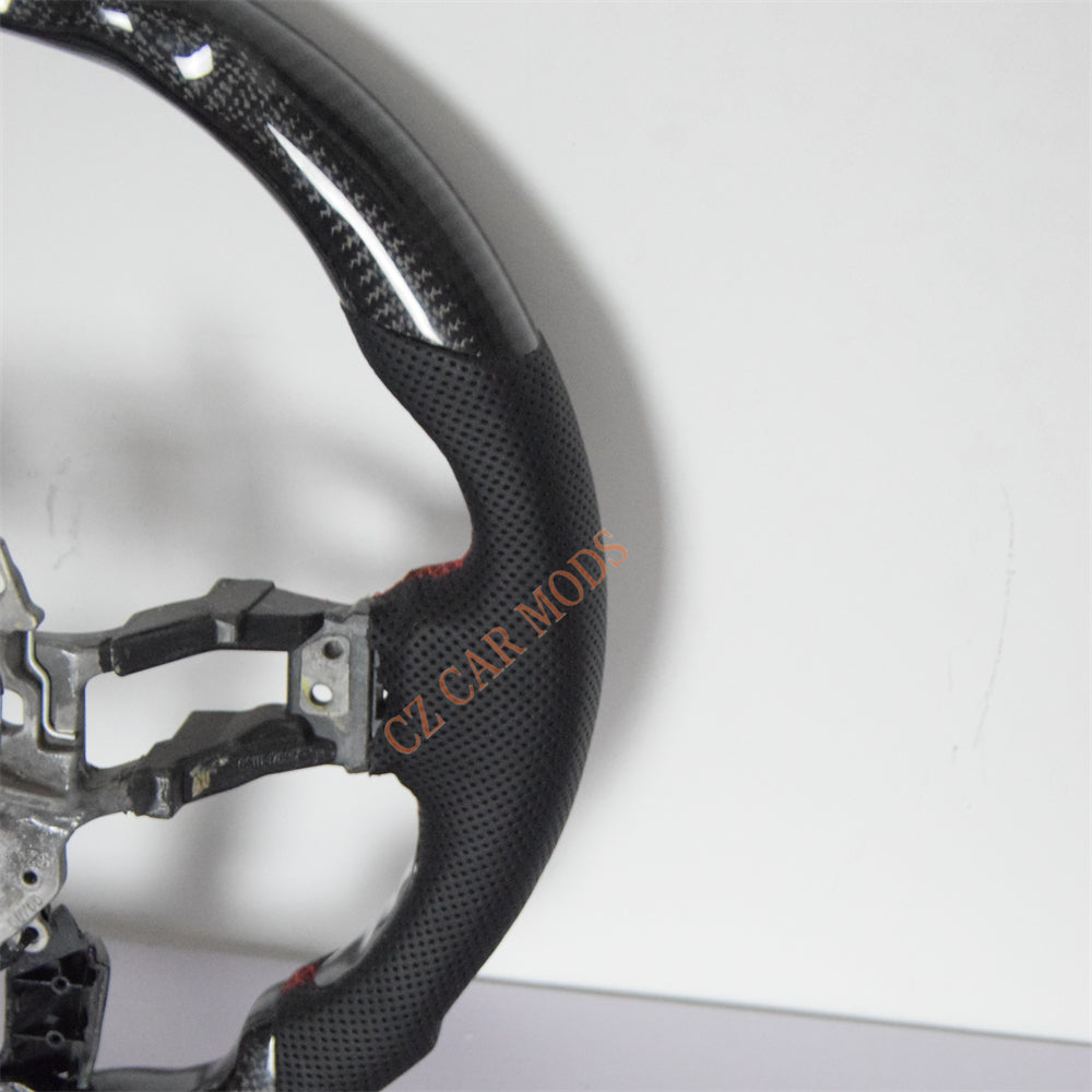 Customized Black Perforated Leather Carbon Fiber Steering Wheel Auto Accessory For Honda Civic 11th GEN Honda Civic 11th GEN 2022 2023 2024 Remanufactured