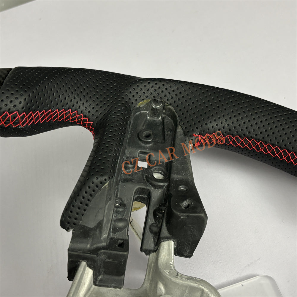 Customized Brand New Perforated Leather Black Carbon Fiber Steering Wheel Auto Accessory For Chevrolet Silverado 2019 2020 2021