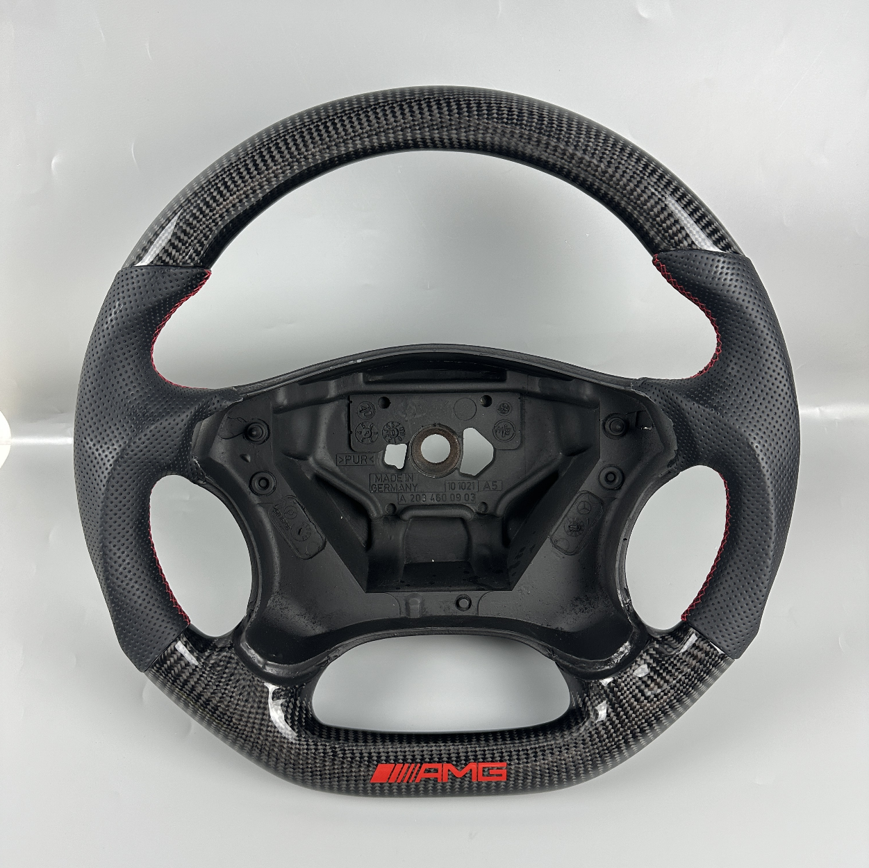 Carbon fibre black Leather Steering Wheel For Mercedes-Benz 2001 2002 2003 2004 2005 C32 w203