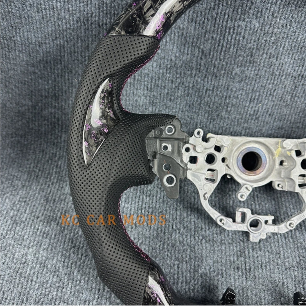 Purple forged carbon fiber black leather steering wheel for 2024 2025 2026 toyota camry