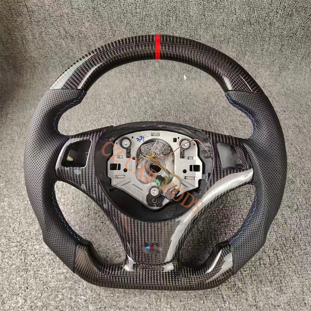 Customized Carbon Fiber Steering Wheel Auto Accessory Original Steering Wheel For BMW 3 Series E90 E92 E82 E87 328i 2007 2008 2009 2010 2011 2012 2013 Re-manufactured Steering Wheel