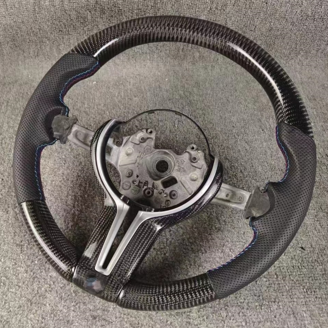 Custom Perforated Leather Carbon Fiber Steering Wheel Auto Accessory Re-manufactured For BMW M Sport M3 F30 F80 F82 2014 2015 2016 2017 2018 2019 2020