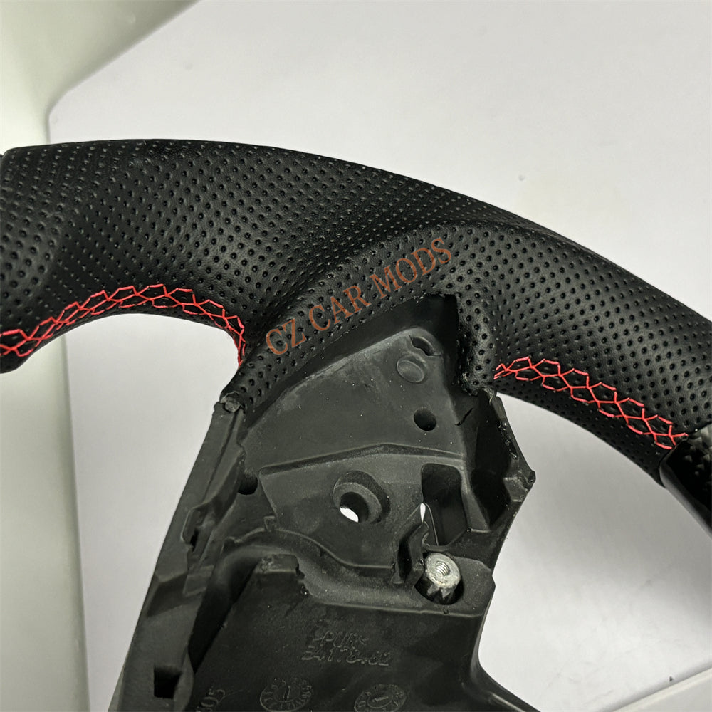 Customized Brand New Perforated Leather Carbon Fiber Steering Wheel Auto Accessory Red Strip Fit For Chevrolet Camaro 2016 2017 2018 2019 2020 2021 2022
