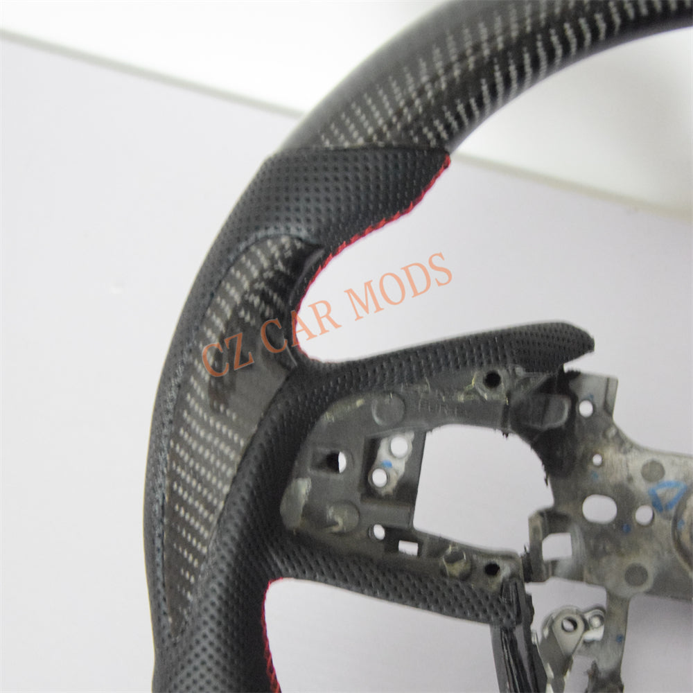 Customized Black Perforated Leather Carbon Fiber Steering Wheel Auto Accessory Remanufactured For Honda Civic 10th GEN 2016 2017 2018 2019 2020 2021