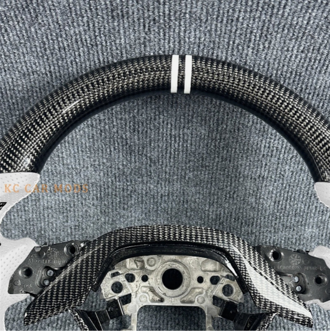 Custom black carbon fiber white leather steering wheel for 2018-2023 honda accord