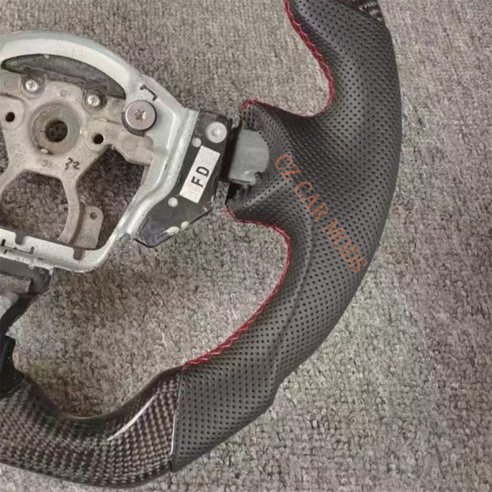Custom Perforated Leather Carbon Fiber Steering Wheel Auto Accessory Red Center Strip For Nissan Sentra 2016-2024 Nissan 370z 2009-2021 INFINITI FX35 2009-2013 Remanufactured